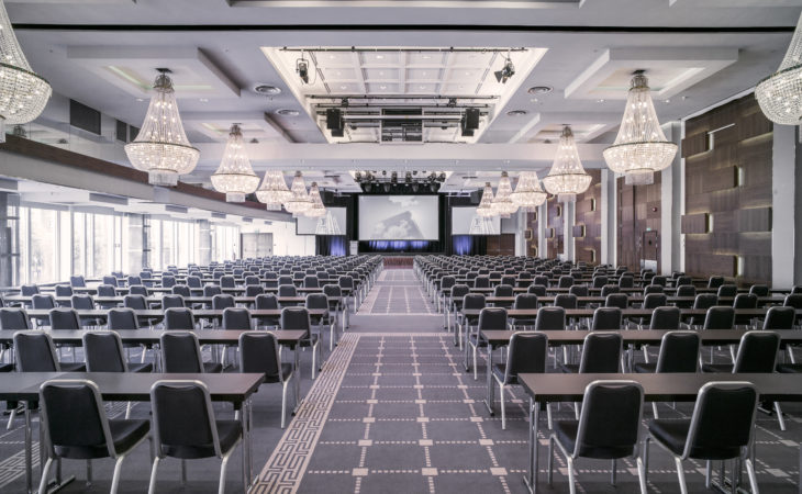 Bilde av konferansesal med klasserom oppsett Radisson Blu Hotel Oslo Plaza